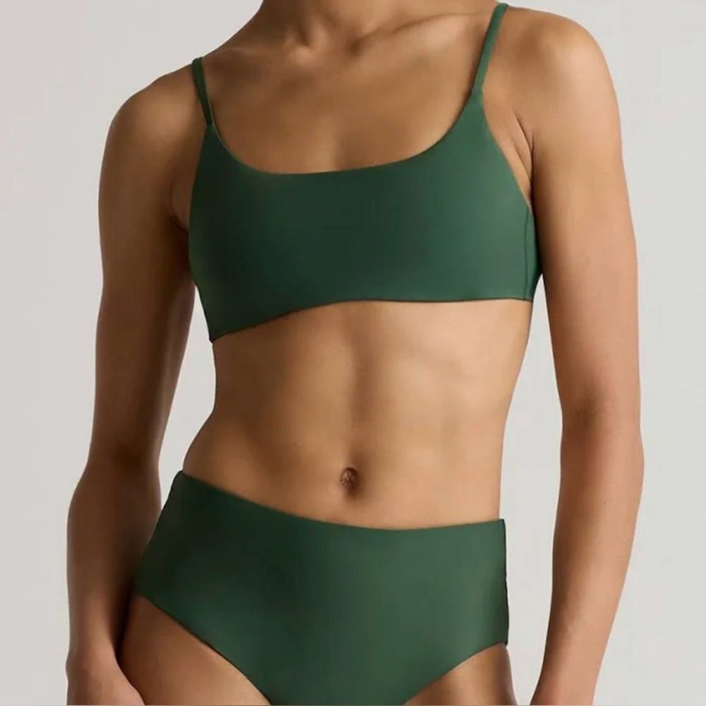 Quince women’s medium Italian scoop neck bikini top green new